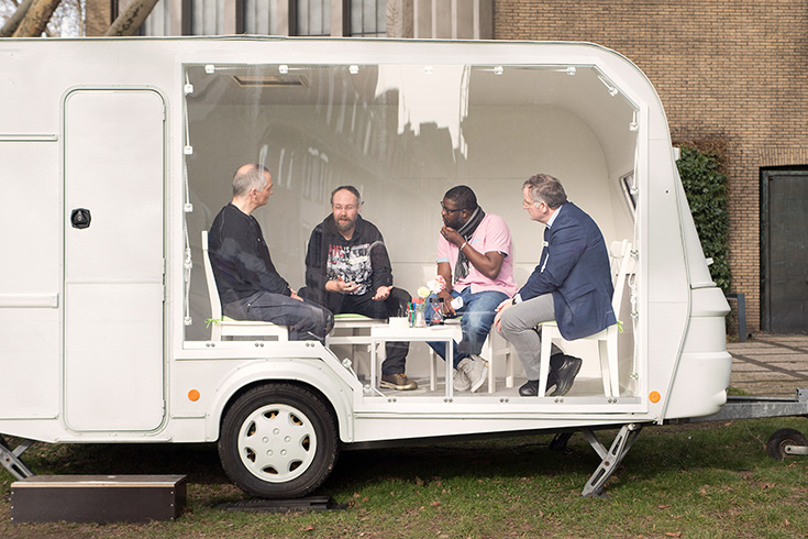 Dueren talks, as does the mayor of the city of Düren, Paul Larue